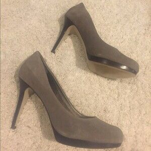Banana Republic suede heels size 9